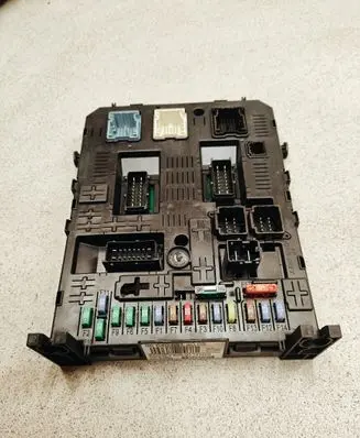 Citroen C4 Aircross Fuse module 966405918002 281192496D 281208364
