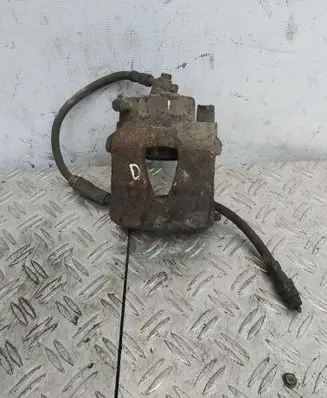 Volkswagen Golf V Front brake caliper