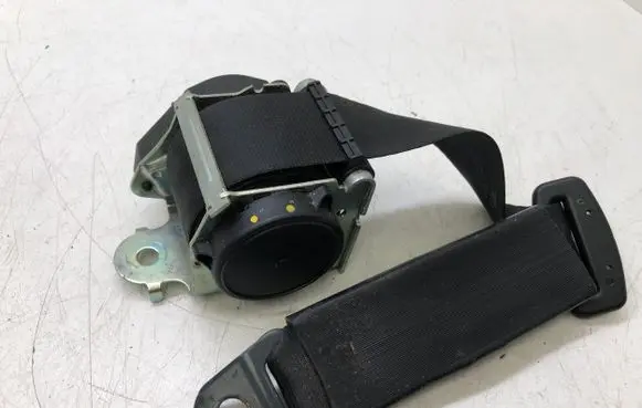 Citroen DS5 Rear seatbelt