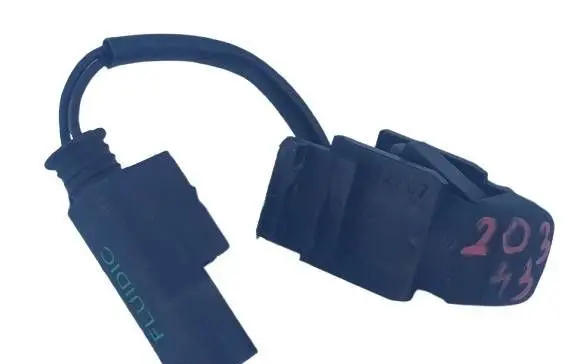 Windshield washer spray nozzle
