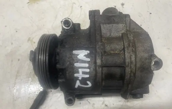 BMW X5 E70 Air conditioning (A/C) compressor (pump) 9121760 07016180 A41015A90052