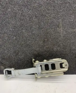 Mercedes-Benz Sprinter W906 Front door check strap stopper A9067200516