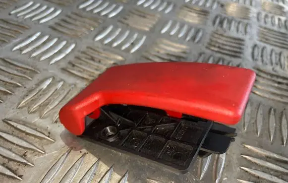 Mercedes-Benz C W204 Engine bonnet (hood) release handle A1248800320