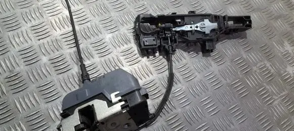 Renault Scenic II - Grand scenic II Rear door lock