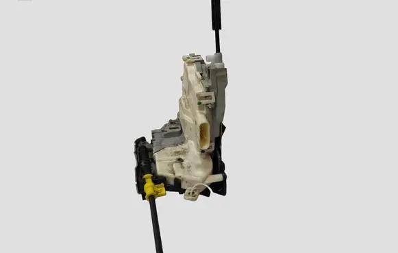 Audi A4 S4 B8 8K Rear door lock 8K0839016D
