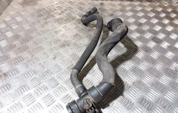 Audi A4 S4 B6 8E 8H Engine coolant pipe/hose
