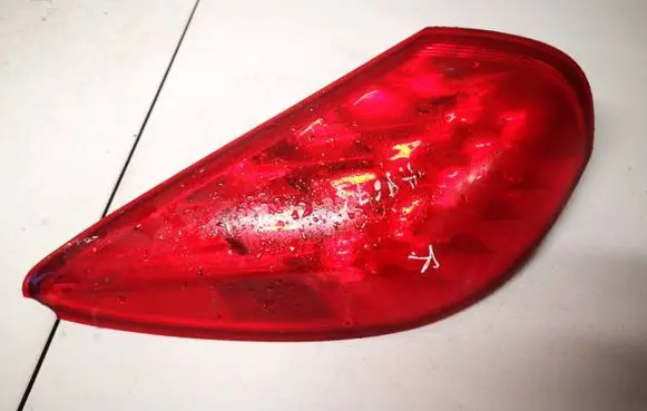 Infiniti QX50 (J50) Rear/tail lights p7008 p7669