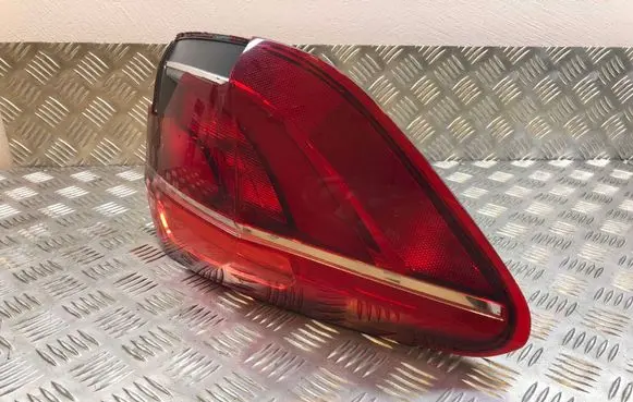 BMW X6 F16 Rear/tail lights 10018610
