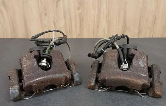 Mercedes-Benz SLK R170 Front brake caliper 