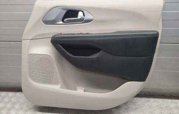 Chrysler Pacifica Front door card panel trim 5SD291D2AI