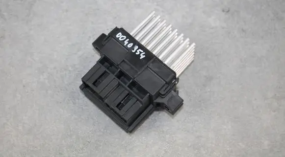 Ford Fusion II Heater blower motor/fan resistor DG9H19E624AA DG9H19E624