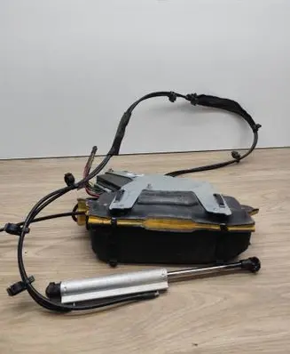 Volvo XC70 Tailgate hydraulic set 31218393 31218404AA 31217840AA