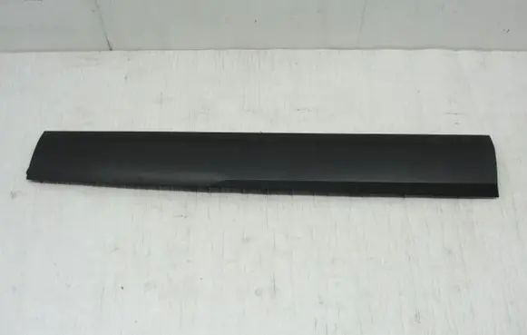 Nissan Qashqai J12 Front door trim (molding) 808706UA0A