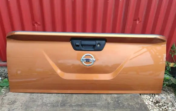 Nissan Navara D23 Truck tailgate
