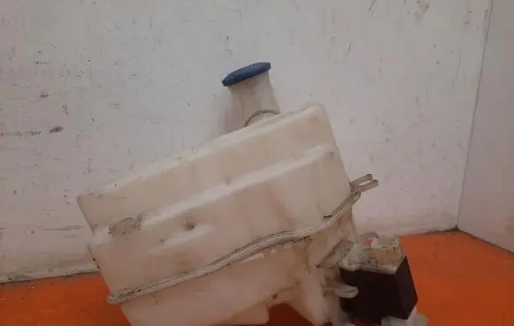 KIA Picanto Windshield washer fluid reservoir/tank 98610-07000