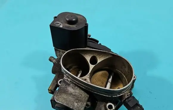 Audi A8 S8 D2 4D Throttle body valve 077133063AP IMPRK1553553