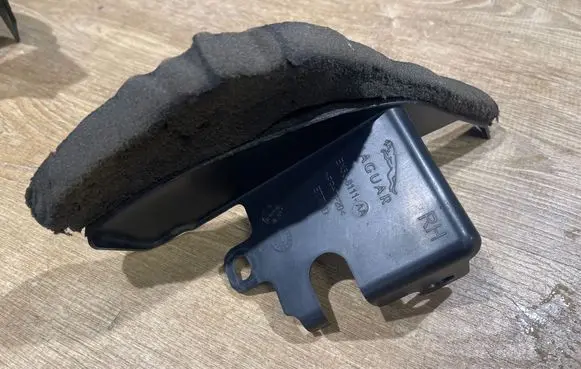Jaguar F-Type Other engine part EX538111AA