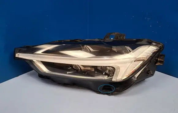 Volvo XC60 Headlight/headlamp 31420417