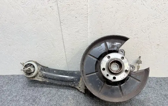 Volvo XC60 Rear wheel hub 7G915A969VAE