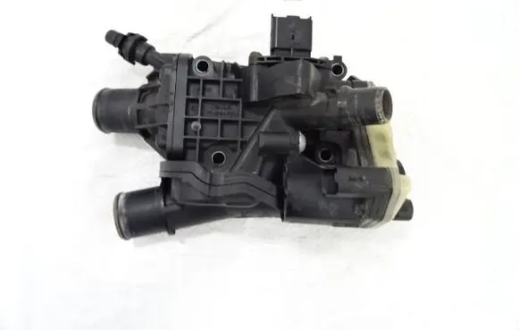 Citroen C4 II Picasso Thermostat/thermostat housing 9804160380