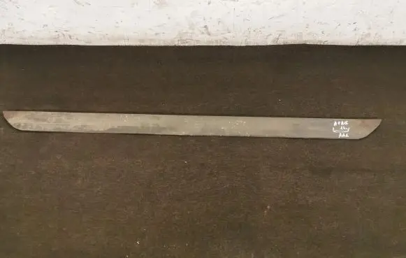 Toyota Auris E180 Front bumper lip 