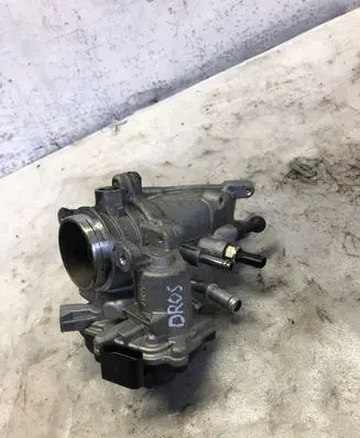Volkswagen Touran III Throttle valve 04l128059aa