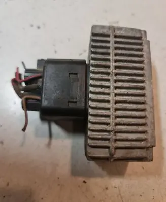 Opel Vectra C Glow plug pre-heat relay 09132691 51299008