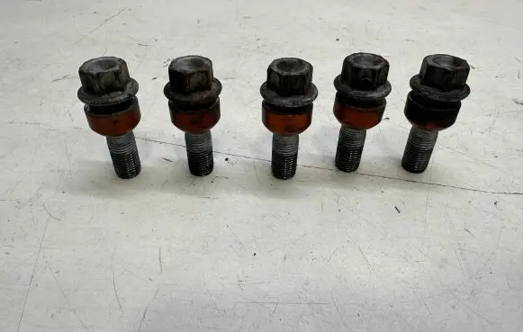 Porsche Cayenne (92A) Nuts/bolts WHT004676
