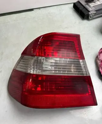 BMW 3 E46 Rear/tail lights 30312297 00058 BM036U100L
