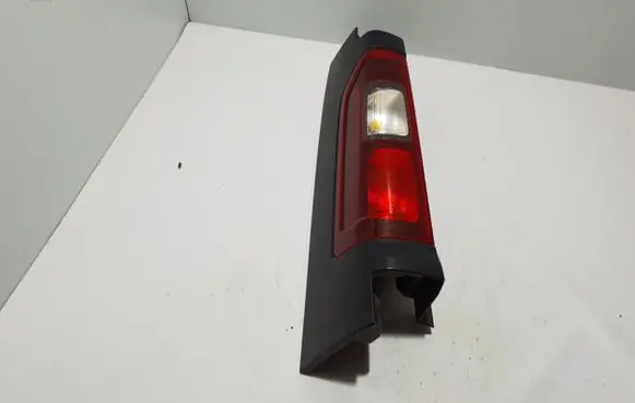 Renault Trafic III (X82) Rear/tail lights 265556737R