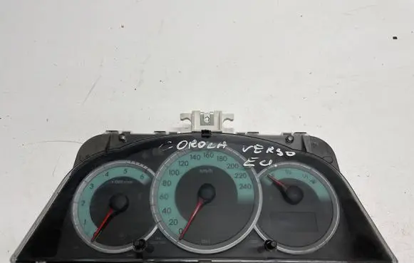 Toyota Corolla Verso E121 Speedometer (instrument cluster) 838000F091