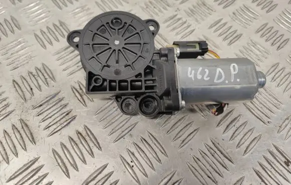 Ford Fusion Front door window regulator motor 0130821939