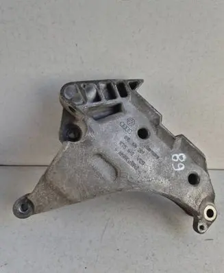 Engine mounting bracket