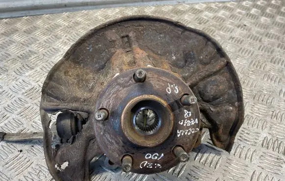 Toyota Corolla Verso AR10 Front wheel hub spindle knuckle