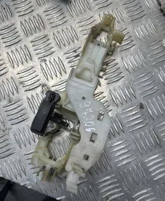 KIA Sorento Front door exterior handle/bracket PA6GF30