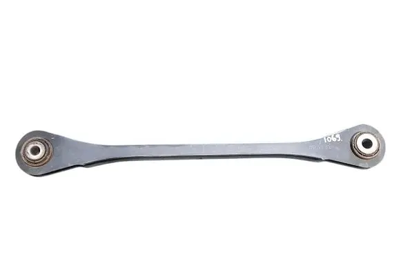 Volkswagen Touareg II Rear control arm 7P0501530 7P0501531