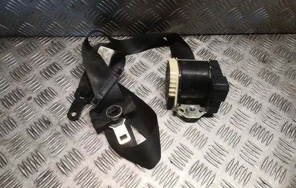 BMW X5 E53 Front seatbelt 8408751
