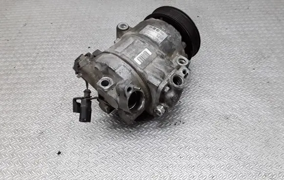 Skoda Fabia Mk1 (6Y) Air conditioning (A/C) compressor (pump) 6Q0820803D