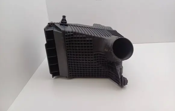 Renault Scenic II - Grand scenic II Air filter box 8200369798