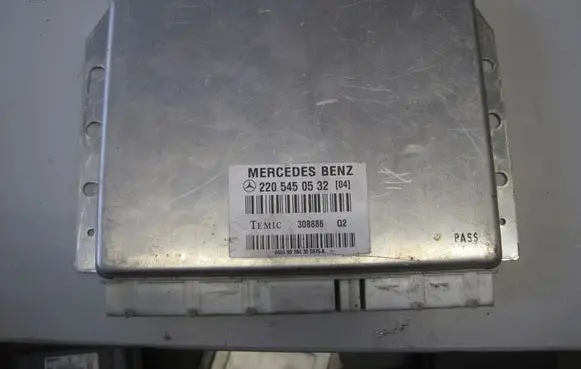 Mercedes-Benz S W220 Suspension control unit/module 2205450532