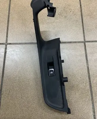 Audi A3 S3 8V Front door window switch trim 8V4959522D