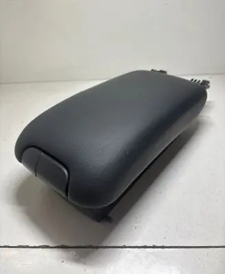 Mercedes-Benz C W203 Armrest E037612023