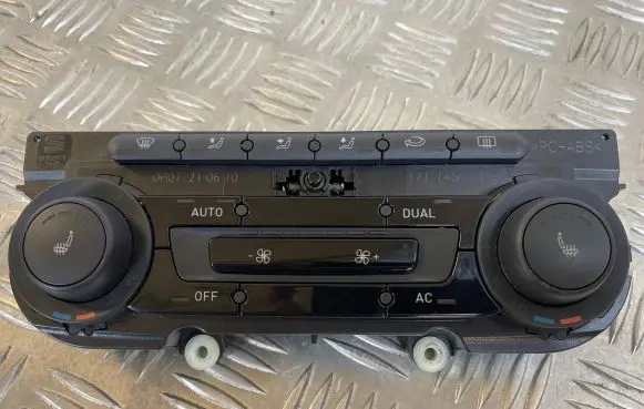 Seat Altea XL Climate control unit 5P0907044Q 5HB01017011