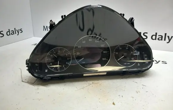 Mercedes-Benz E W211 Speedometer (instrument cluster) A2115405911 2115405911