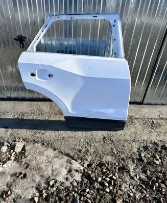 Audi Q2 - Rear door 81A833052A