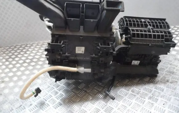 Toyota C-HR I Interior heater climate box assembly 87010F4080