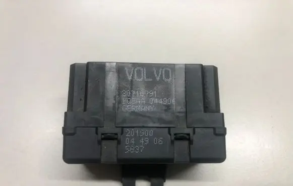 Volvo S60 Seat control module 30710791