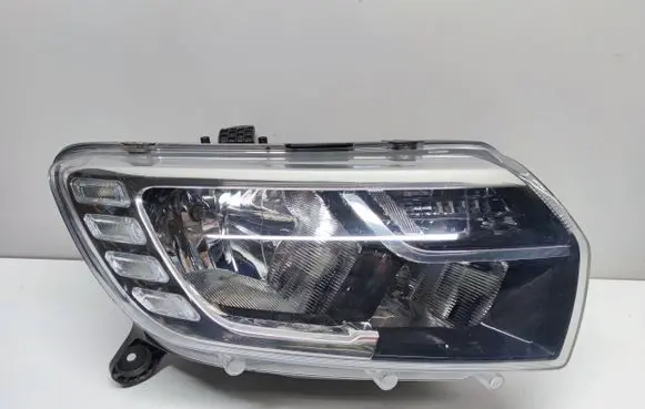 Dacia Sandero Headlight/headlamp 260103529R