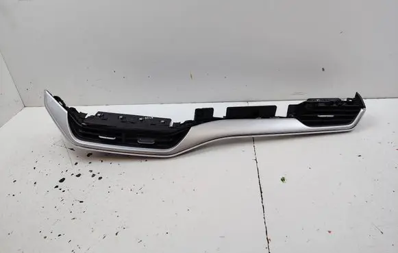Skoda Enyaq iV Dash center air vent grill 5LA819702A 5LB858192