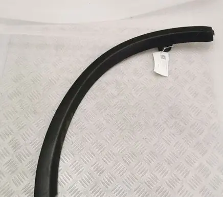 Mitsubishi Outlander Rear arch trim 7407A304